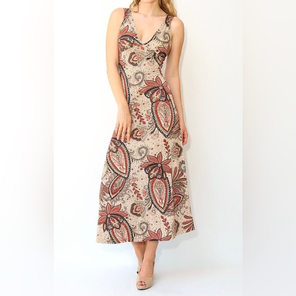 Taupe & Mauve Floral Back-Cutout V-Neck Sleeveless Dress